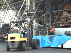 兵庫県での廃車引取りを担当する工場