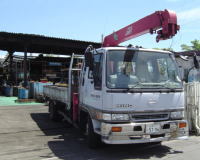 山梨県での廃車引取りを担当する積載車2