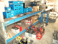 大分県での廃車引取りを担当する工場内