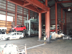 新潟県での廃車引取りを担当する工場の内部3